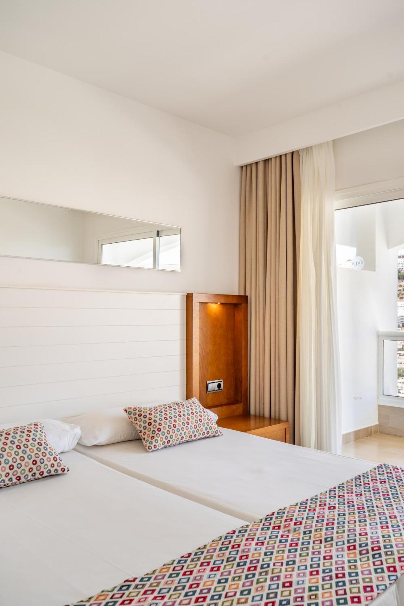 Altair Apartament *